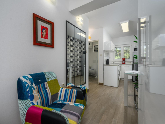 Kitchen, Apartment in Porec near Sand Beach, Poreč