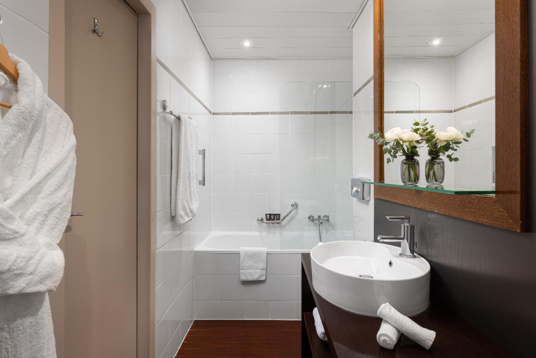 Bathroom 4, Auteuil Manotel Hotel, Genève