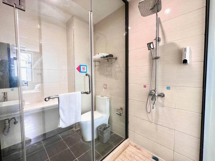 Bathroom 3, Pai Hotel Dengfeng Songshan Shaolin Temple Chonggao Road, Zhengzhou
