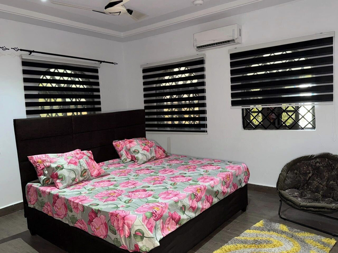 Room 2, Miky Hillside Lodge, Sunyani