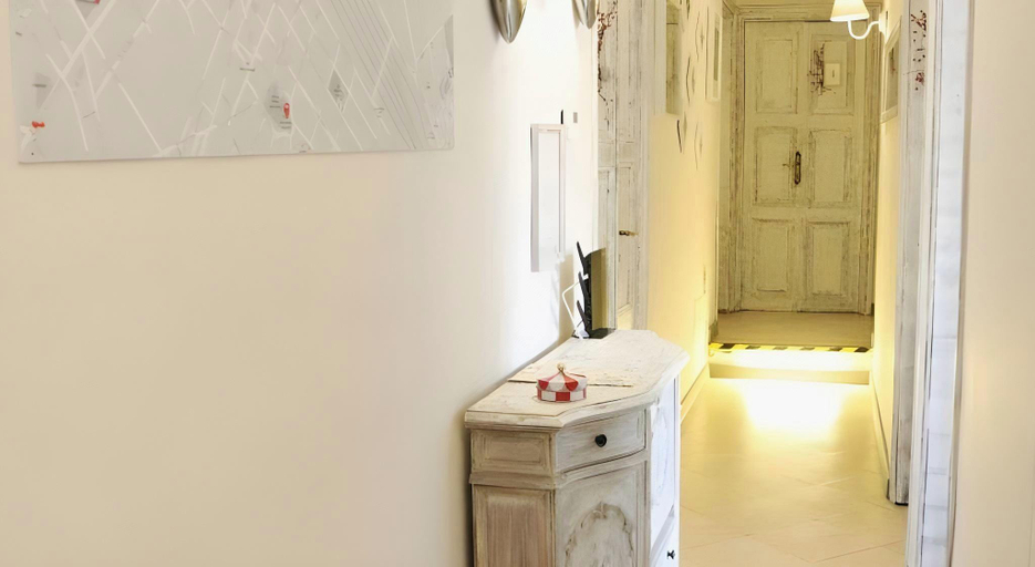 Others 5, Relais Indipendenza, Rome