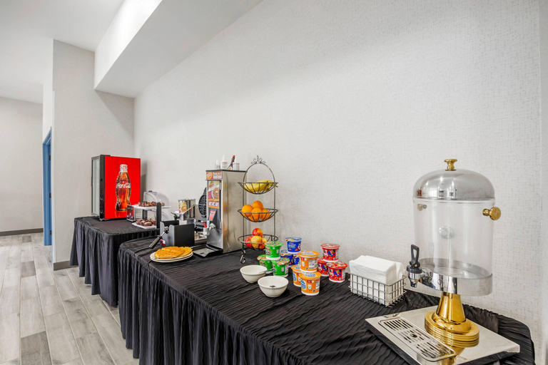 Food & Drinks 5, Kiota Inn & Event Center Sutter Creek, an Ascend Collection Hotel, Amador