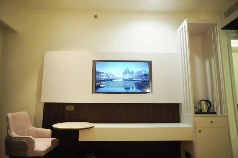 Living area 4, Hotel Pacific Primee, Sahibzada Ajit Singh Nagar