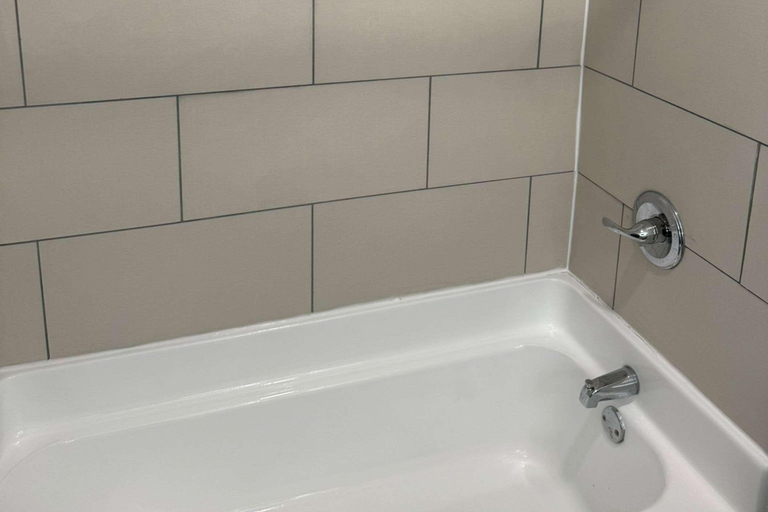 Bathroom 4, Suburban Studios Fairborn - Dayton, Greene