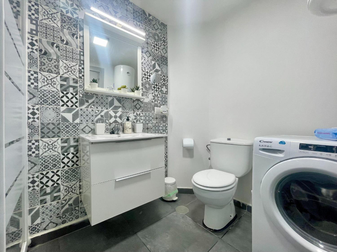 Bathroom 5, Apartment in Torremolinos Near Beaches, Málaga