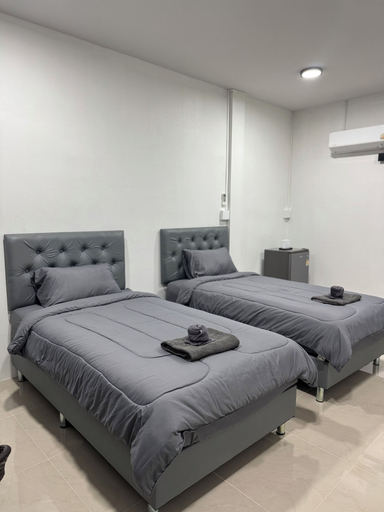 Room 2, Pakkan hotel Kanchanaburi, Muang Kanchanaburi
