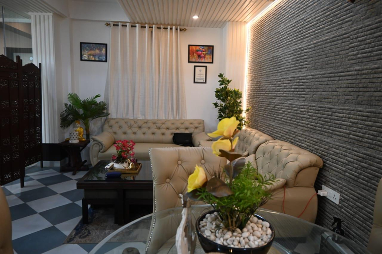 Public Area 2, Saffron Inn - Near India Expo Mart, Gautam Buddha Nagar