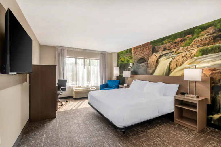 Bedroom 3, Clarion Pointe Sioux Falls Airport, Minnehaha