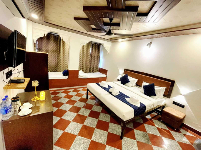 Room 5, The Lake Haveli, Udaipur