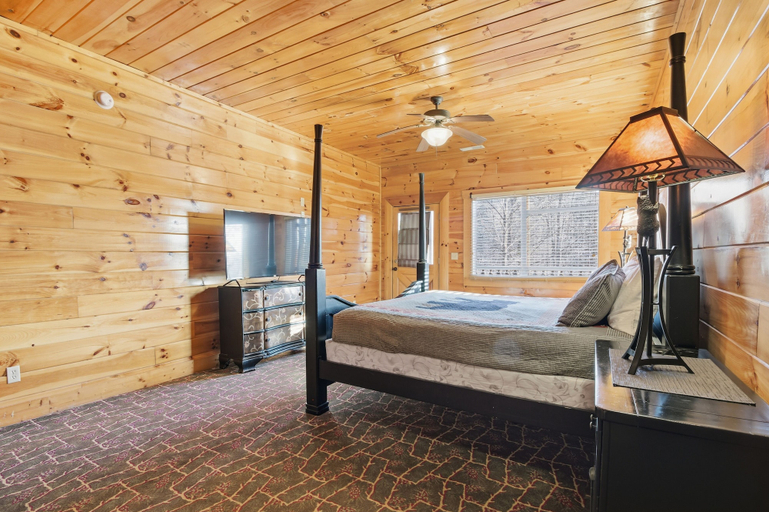Room 3, Just For Fun, Sevier