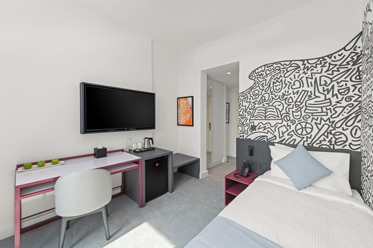 Room 5, Nest Hotel, Aljada, Sharjah City