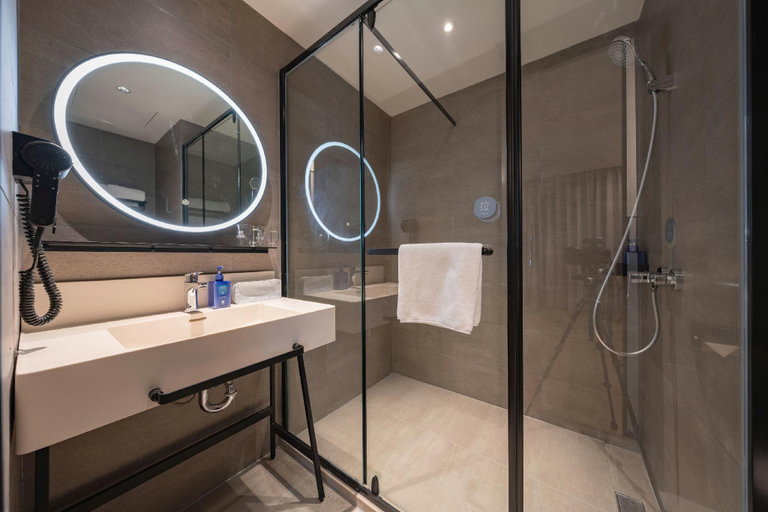 Bathroom 3, Hanting Hotel Jinan Zhangqiu Mingshui Ancient City Baimei Spring, Jinan
