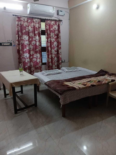 Room 2, Shri Hari Sadan, Allahabad