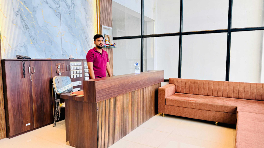 Others 4, Hotel Shree Rameshwaram, East Nimar