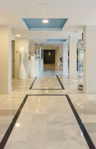 Reception 4, Apartamentos Los Jazmines, Málaga