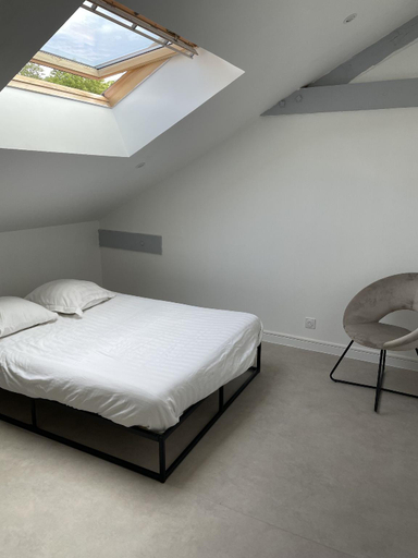 Bedroom 2, Les appartements du lac, Isère