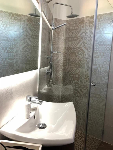 Bathroom 3, B&B La Melagrana, Salerno