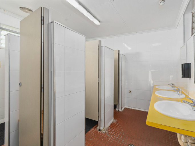 Bathroom 3, Mittagong Holiday Park, Wingecarribee