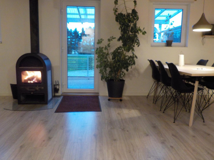 Others 4, Lyngsasgaard M, Frederikshavn
