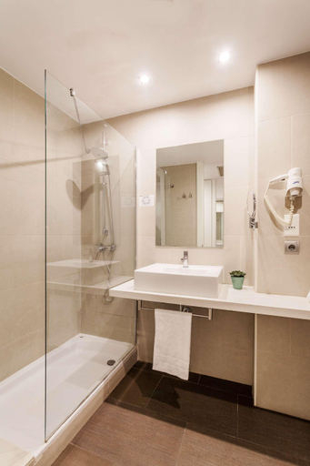 Bathroom, Azz Hotel Tactica, Valencia