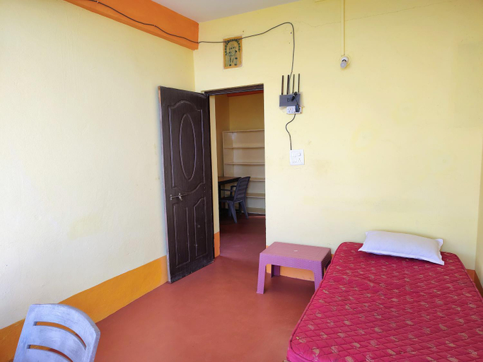 Bedroom 2, Shree Sai Beach Stay, North Goa