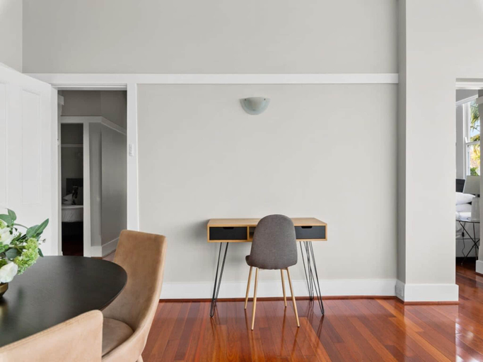 4, Huge Harbour View Apartment In Historic Home, Sydney