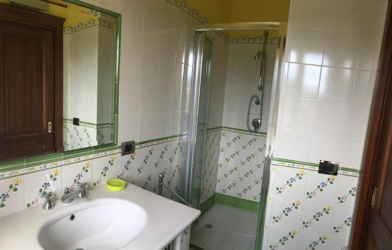 Bathroom 3, Il casolare, Catanzaro