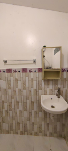 Bathroom 2, Eashanti's Place, San Vicente