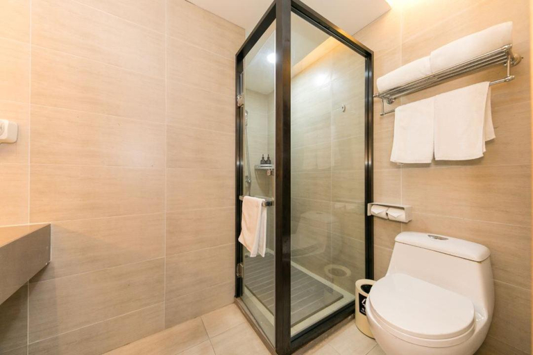 Bathroom 3, Starway Hotel Shanghai Hongqiao Hub Qibao, Shanghai