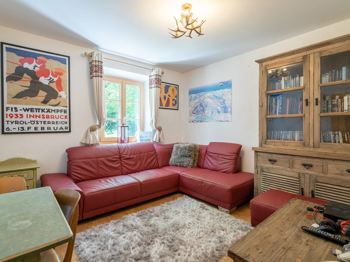 2, Spacious Villa in Zell am See near Ski Area, Zell am See