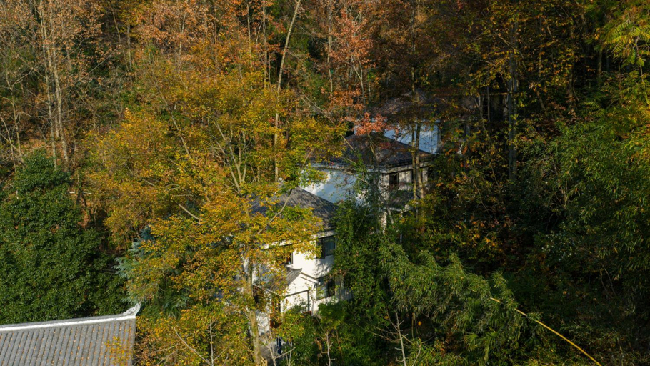 Exterior view 3, Snowy and Sunny Hillside Chinese Garden Holiday Resort, Xiangxi Tujia and Miao