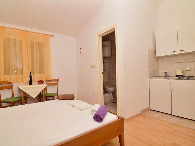 Bedroom 2, Apartments Ivan, Makarska
