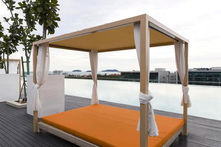 Bedroom 3, Sutera Avenue Rooftop Infinity Swimming Pool, Kota Kinabalu