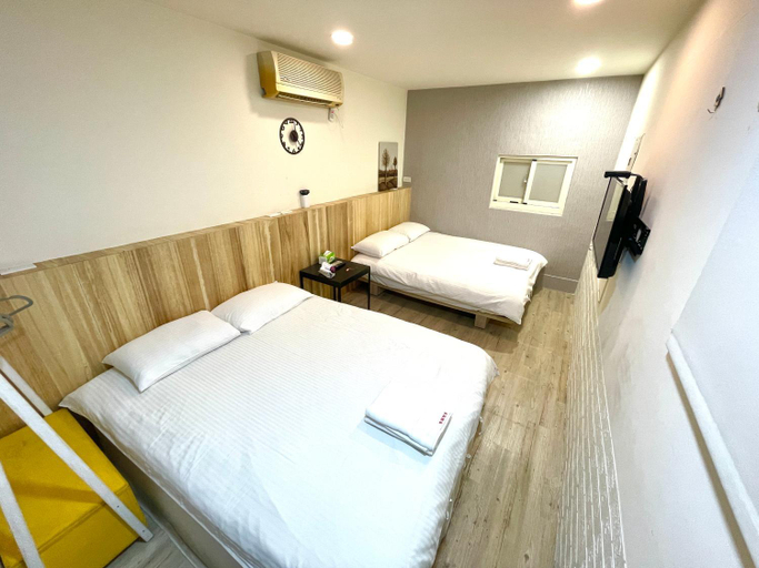 Bedroom 2, Fengchia Einn, Taichung