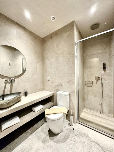Bathroom 4, Skipper Beachfront Suites, Crete