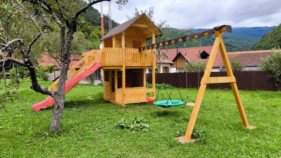Family & Kids, Pensiune agroturistica Casa cu Povesti Rau Sadului, Rau Sadului