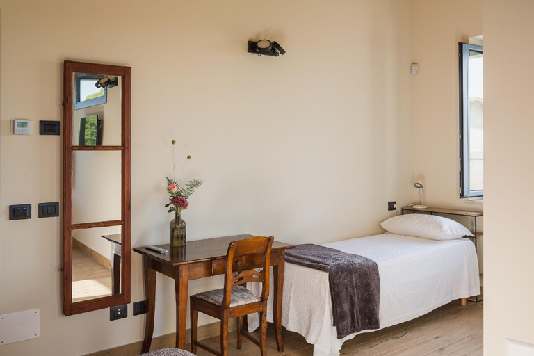 Bedroom 3, Corte Mira, Brescia