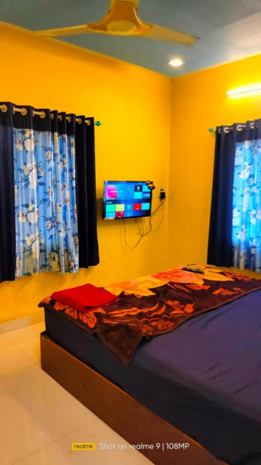Bedroom 2, Altaf's motel, Raigarh
