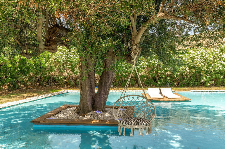 Sport & Beauty, Ow Andros Suite 1,Private Whirlpool, South Aegean