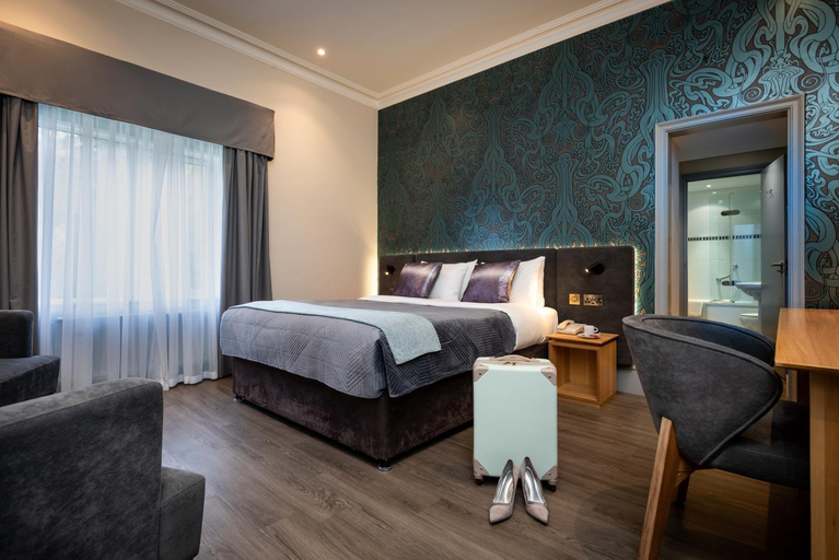 Bedroom 3, Brandon Hall Hotel & Spa Coventry, Warwickshire