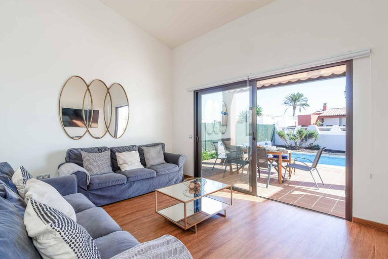 Facilities 4, Perla Mar, Las Palmas