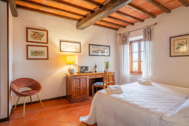 Bedroom 3, Monteriggioni, Siena