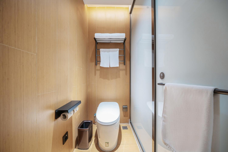 Bathroom 4, Ji Hotel Nanjing Shanxi Road, Nanjing