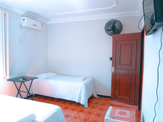 Bedroom 2, Hotel Minas Brasil, Salinas