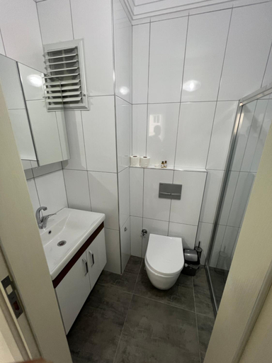 Bathroom 3, TRABZON LiFE, Merkez