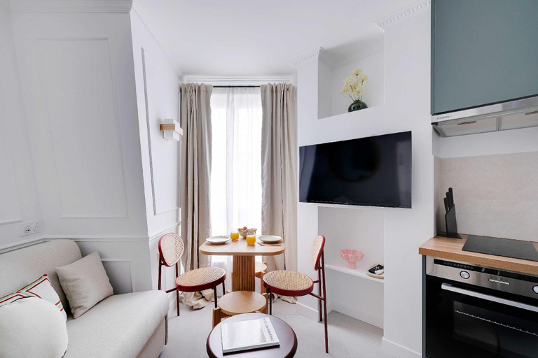 Others 2, Superb apartment- 1BR-4P - Tour-Eiffel, Paris
