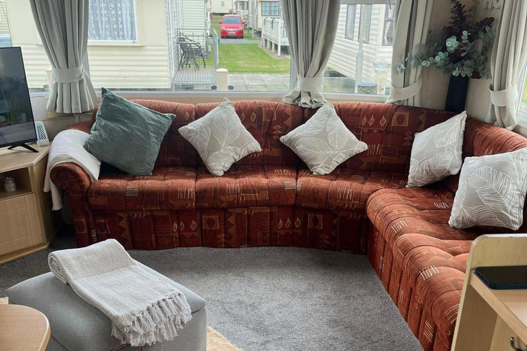 Shared lounge/TV area 2, 2 Bedroom Caravan - Sleeps 6 - Parking Seaside, Conwy