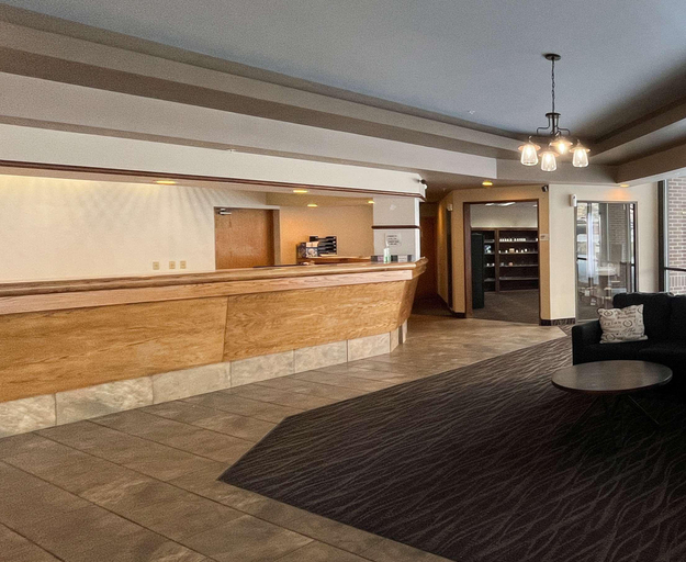 Public Area 3, Studio 6 Suites Butte, MT – I-90 / I-15, Silver Bow