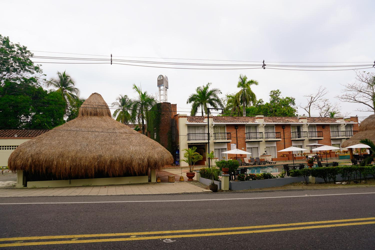 Exterior & Views 2, Hotel y Restaurante Mesón del Gitano, Ayapel