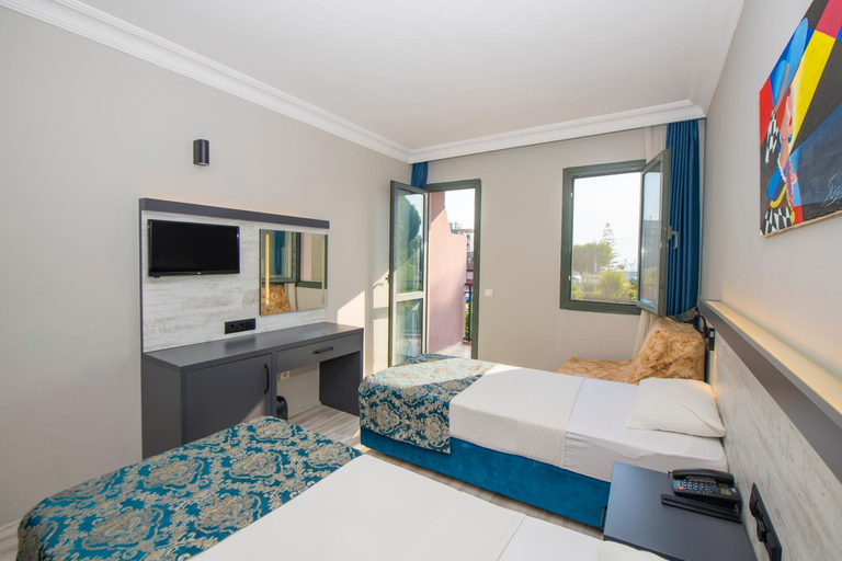 Bedroom 3, GOLDEN MOON HOTEL, Fethiye